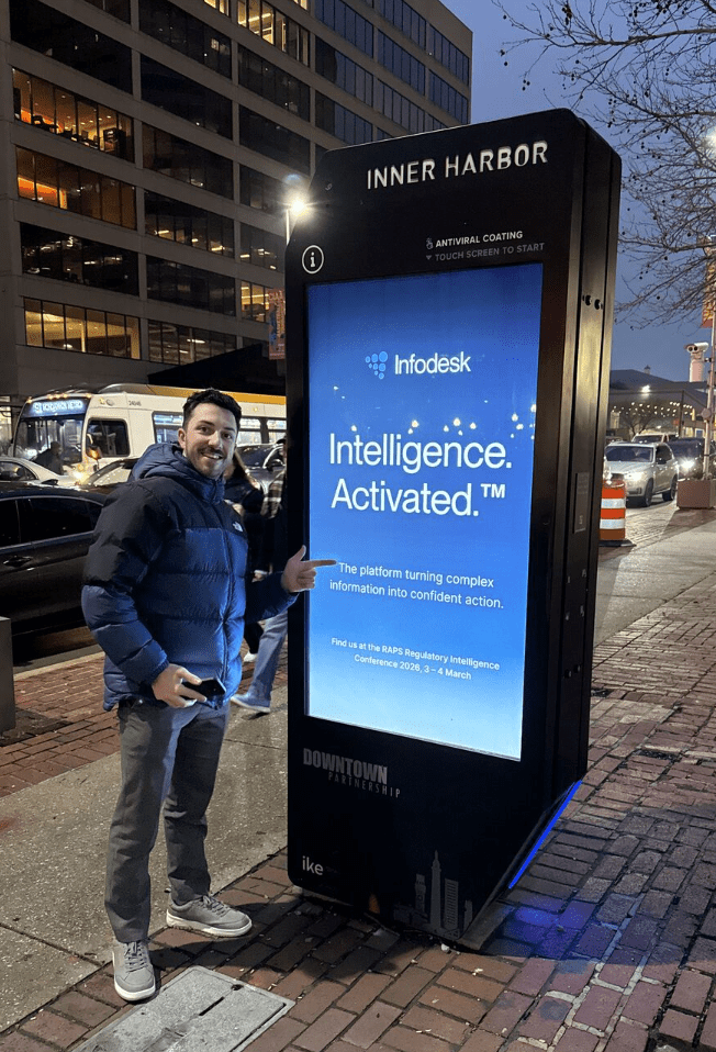 infodesk dooh